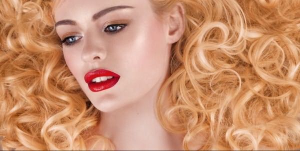 Быть блондинкой – огромный труд и удвоенная забота о здоровье волос