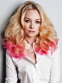 розовые пряди на светлых волосах 8