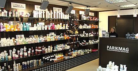 Профессиональные средства по уходу за волосами представлены в специализированных точках продаж – их вы вряд ли найдете в обычных магазинах