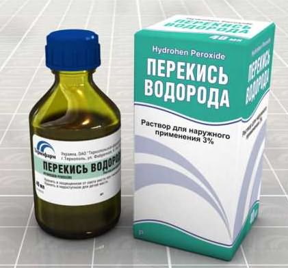 Перекись водорода разрушает не только пигмент, но и кератин внутри волоса, поэтому с подбором ее концентрации стоит быть особо аккуратным