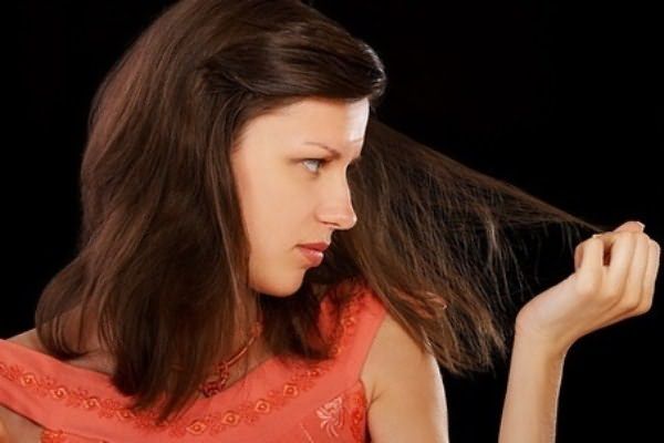 Как вылечить сухие кончики волос