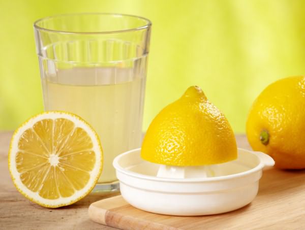 Сок свежих лимонов