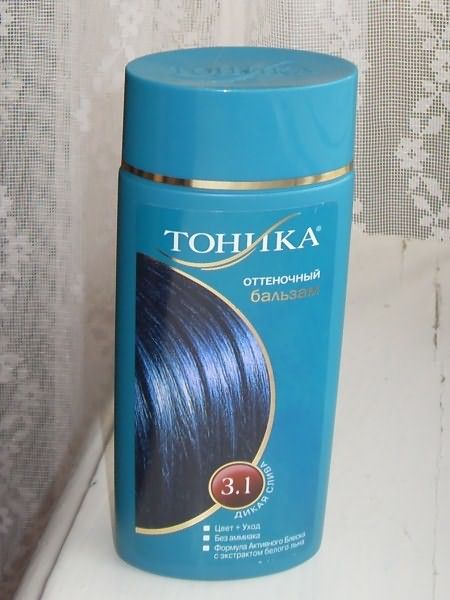 Сейчас очень популярен голубой тоник для волос.