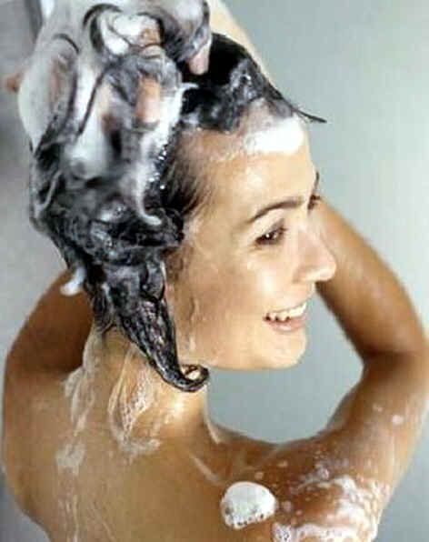 Сульсеновый шампунь от выпадения волос - верный выбор, если вы желаете иметь густую шевелюру.