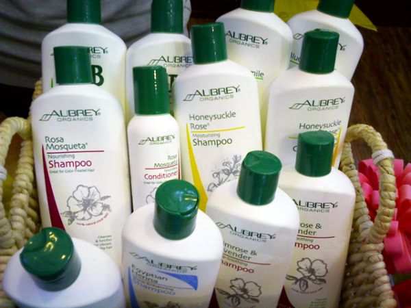 Среди средств Aubrey Organics вы сможете подобрать эффективный и ароматный шампунь, бальзам и ополаскиватель