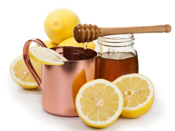 Мед, лимон и масла помогут увлажнить и разгладить прическу